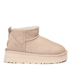 UGG Platform Classic Mini Boots -UGG Originals Shop 1 7269908f d23c 4f13 8fa5 7155f54e912c