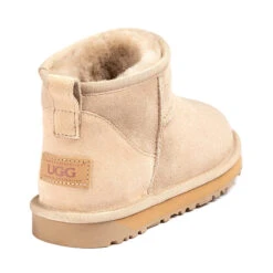 UGG Mini Louize Boots -UGG Originals Shop 2 a42cbd2c f4ad 4274 a080 01caf8599b05