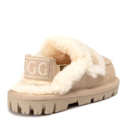UGG Kids Logo Detachable Scuff -UGG Originals Shop 2 e05bf2e3 aa58 4711 8614 d45311b8ad3f