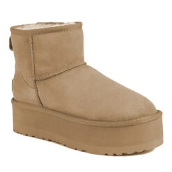 UGG Mini Classic Supreme Platform -UGG Originals Shop 4 db0106e8 c210 4688 866a f09e3045627d