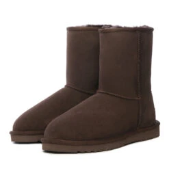 UGG Premium Traditional Classic Boots -UGG Originals Shop CH4 aa586f42 91c9 4b68 b012 79636d4f46fa