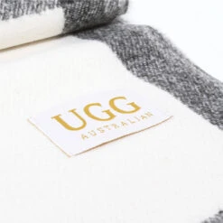 Two Tone Premium Wool Scarf 17 Two Tone Premium Wool Scarf -UGG Originals Shop b3 6f8883e4 8002 41e9 8d47 754fe5ebab17