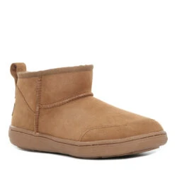 UGG Mau Mini Boots -UGG Originals Shop c3 9c5d8182 17ec 4ddf bce9 46c911c2f749