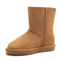 Kids Classic Boots -UGG Originals Shop c3 e86c3e42 b7d7 4c24 9e11 ff9ac2333ac3