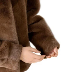 UGG Fur Jacket 15 UGG Fur Jacket -UGG Originals Shop cc3 a48592e7 76e3 44fd 9d2b 6603cc938749