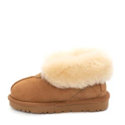 UGG Kids MELO Slippers -UGG Originals Shop chest03 a60cc38c d88b 4744 ad4c 5b4ecc9ee0d3