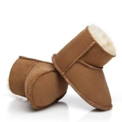 Isla Sheepskin Baby Boots 23 Isla Sheepskin Baby Boots -UGG Originals Shop chestnut 6 54860ce0 8c65 463a a146 67a02e7193c2