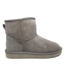 Mini Ugg Boots -UGG Originals Shop g1 87c37e24 9f7e 4248 b645 43155ccb1179