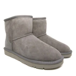 Mini Ugg Boots -UGG Originals Shop g4 d57386af 447a 4523 a0cd 830f60b5f341