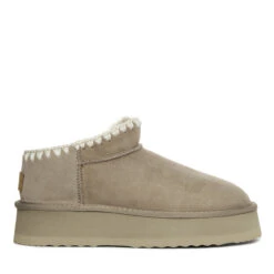 UGG Mini Myles Platform Boots -UGG Originals Shop ms1 5ae29b94 818c 4bbf 971e e538dd7e1ba4