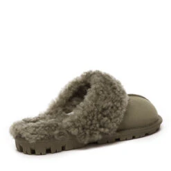 UGG Mallia Curly Slippers -UGG Originals Shop ugg mallia curly slippers 717575