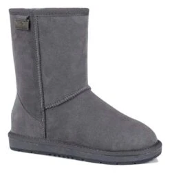 Premium Short Classic Ugg Boots 24 Premium Short Classic Ugg Boots -UGG Originals Shop ugg premium short classic boots 212067