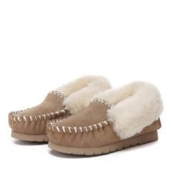 UGG Premium Traditional Kid's Moccasins 18 UGG Premium Traditional Kid's Moccasins -UGG Originals Shop ugg premium traditional kids moccasins 923852