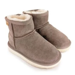 Ultimate Sheepskin Kid's Mini Classic Boots -UGG Originals Shop ultimate sheepskin kids mini classic boots 252459